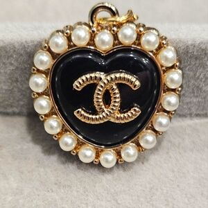 LAST ONE❗️Chanel Black & Gold Heart With Pearls Pull Charm Replacement